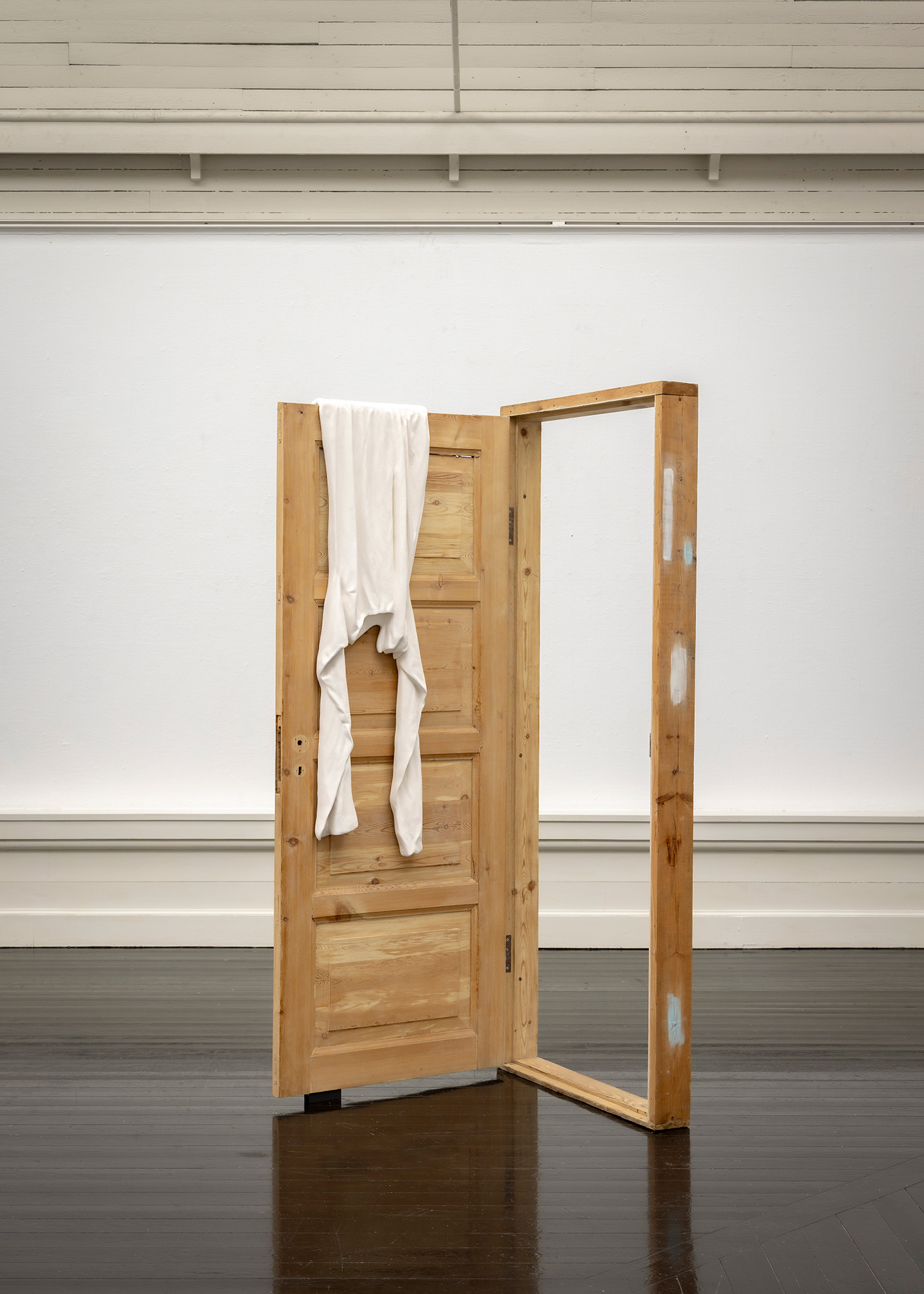 Photo taken at Aia Turan's exhibition entitled 'Maybe We Could Both Belong' opened at 13.09.2025. Photo by Malle Madsen.